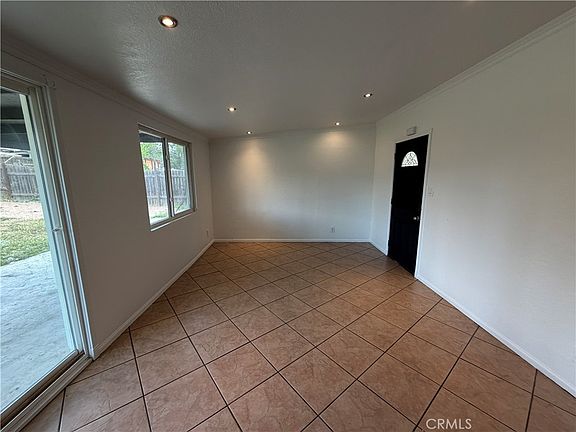 5th image of 461 E Harrison Ave