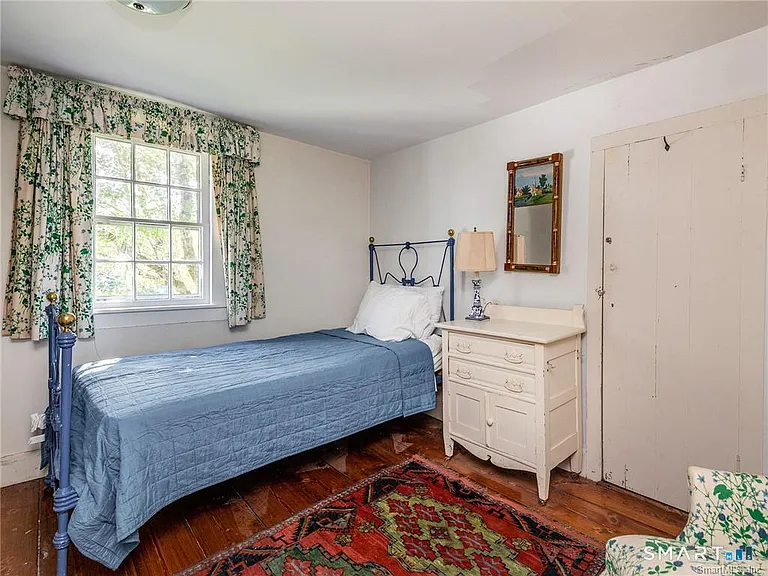 103 Litchfield Rd — Photo 17