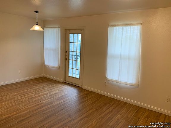 3rd image of 511 Yucca St APT 1-104