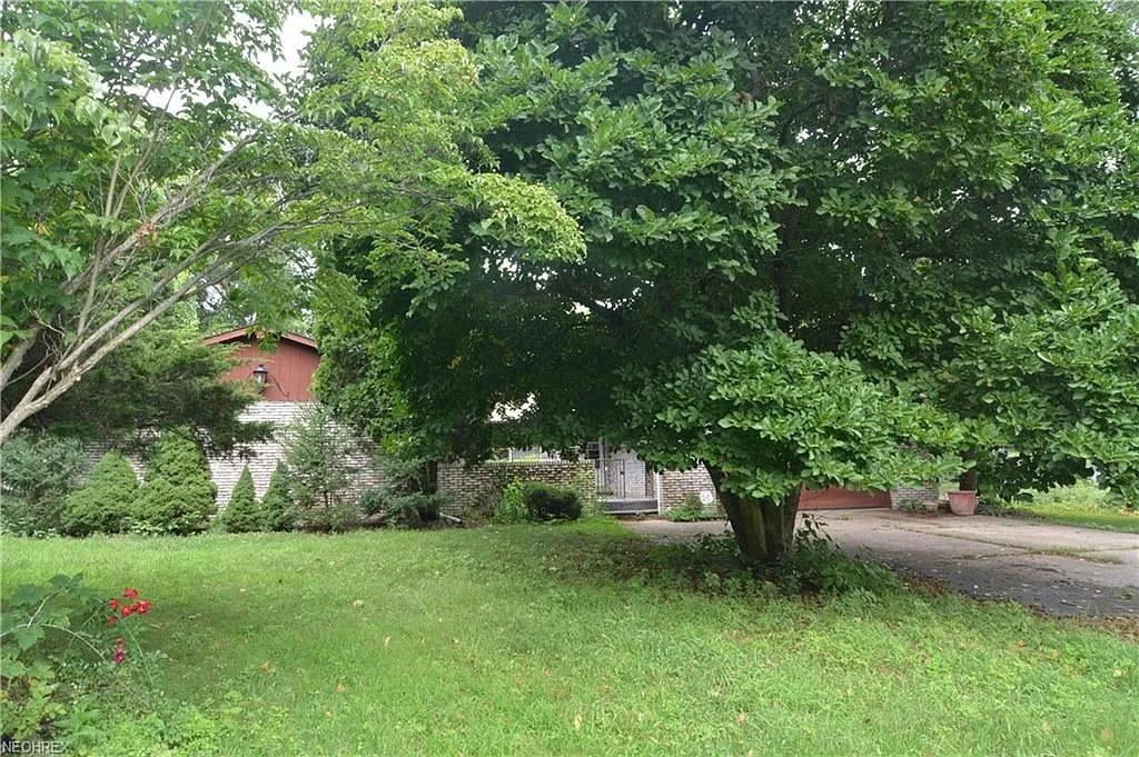 790 Sunnyside Rd photo 1
