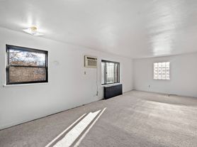 21-62 Melvin Court (Melvin Court Complex)