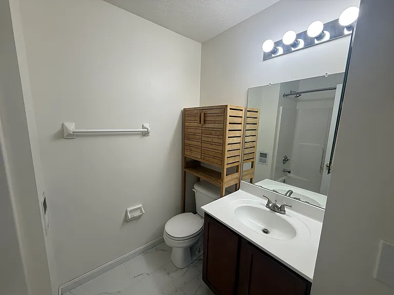 311 Heftner Cir — Photo 14