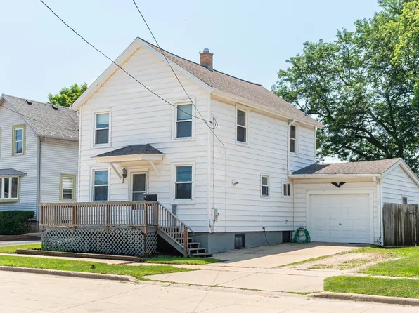 344 Grant St, Sycamore, IL 60178