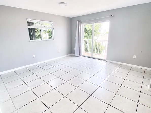 328 NW 12th Ave APT 12, Miami, FL 33128