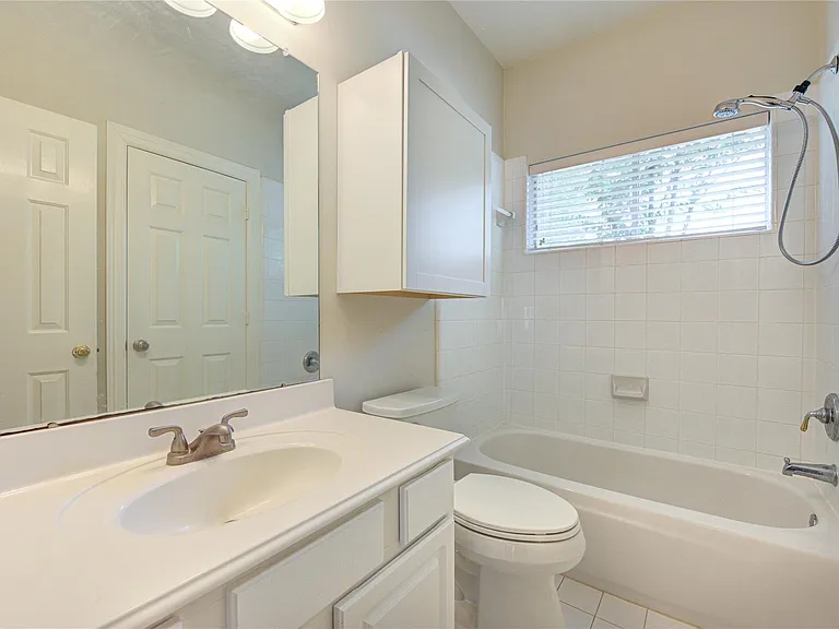 2935 Apple Forest Ct — Photo 37