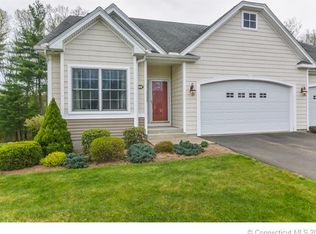 39 Hunt Glen Dr, Granby, CT 06035