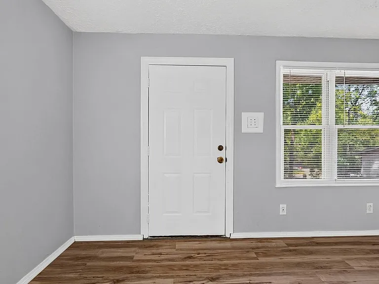 7534 Blanding Dr — Photo 7