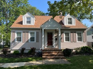 20342 Bonnie Bank Blvd, Rocky River, OH 44116