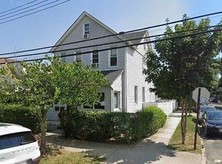 21528 39th Ave FLOOR 1, Bayside, NY 11361