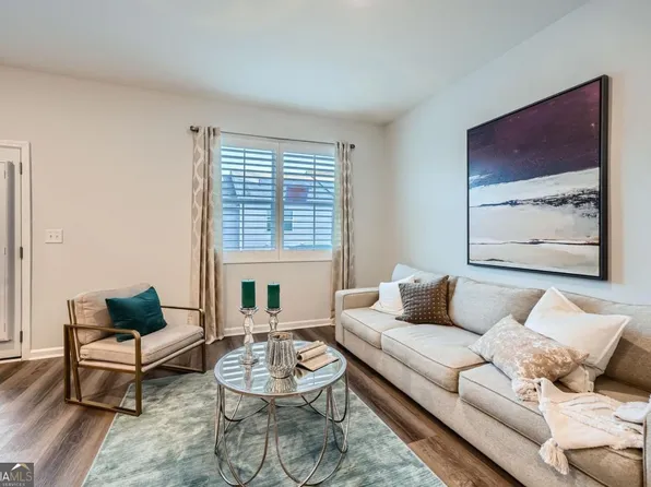 3491 Cardinal Dr, Atlanta, GA 30331