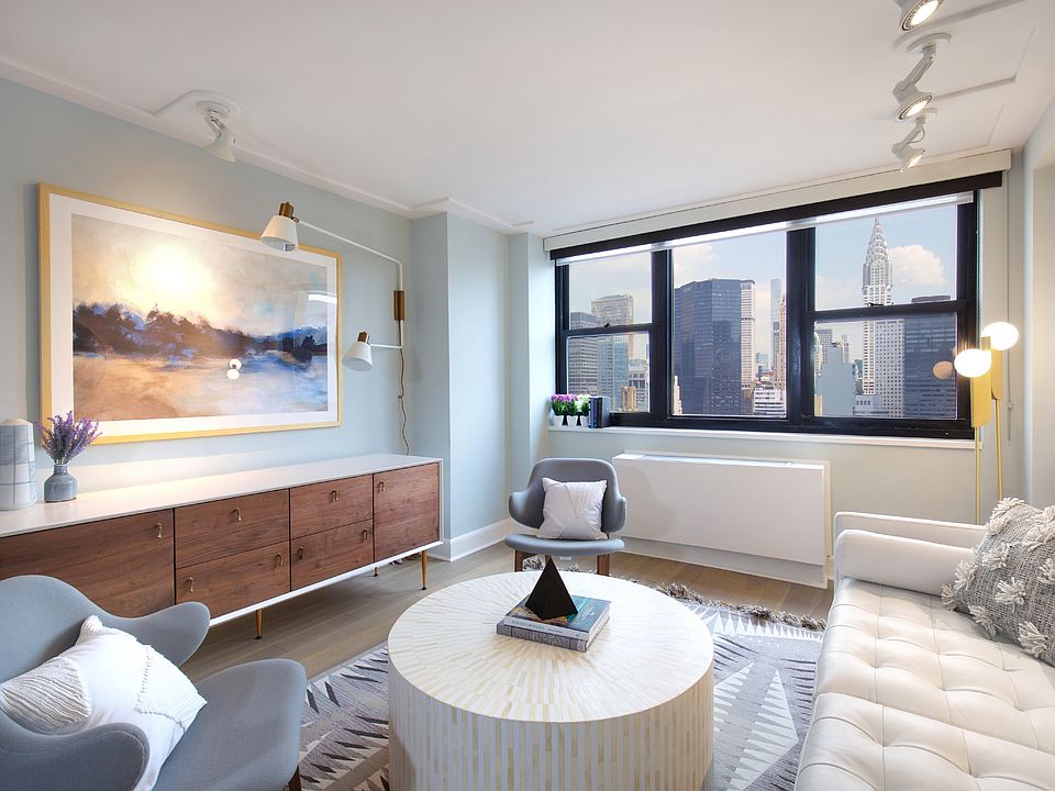 Spacious Living Rooms with Spectacular City Views