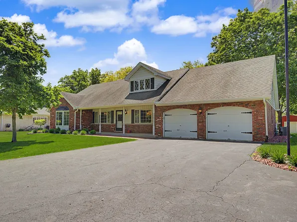 24364 S Volbrecht Rd, Crete, IL 60417