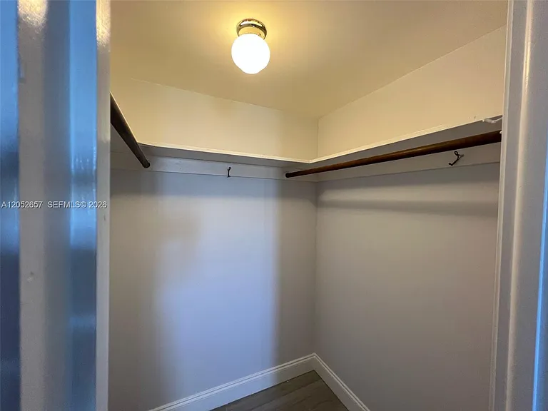 301 NE 14th Ave #608 — Photo 11