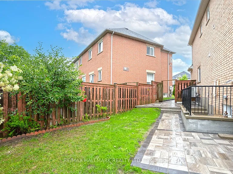 77 Wheelwright Dr #BASEMENT — Photo 3