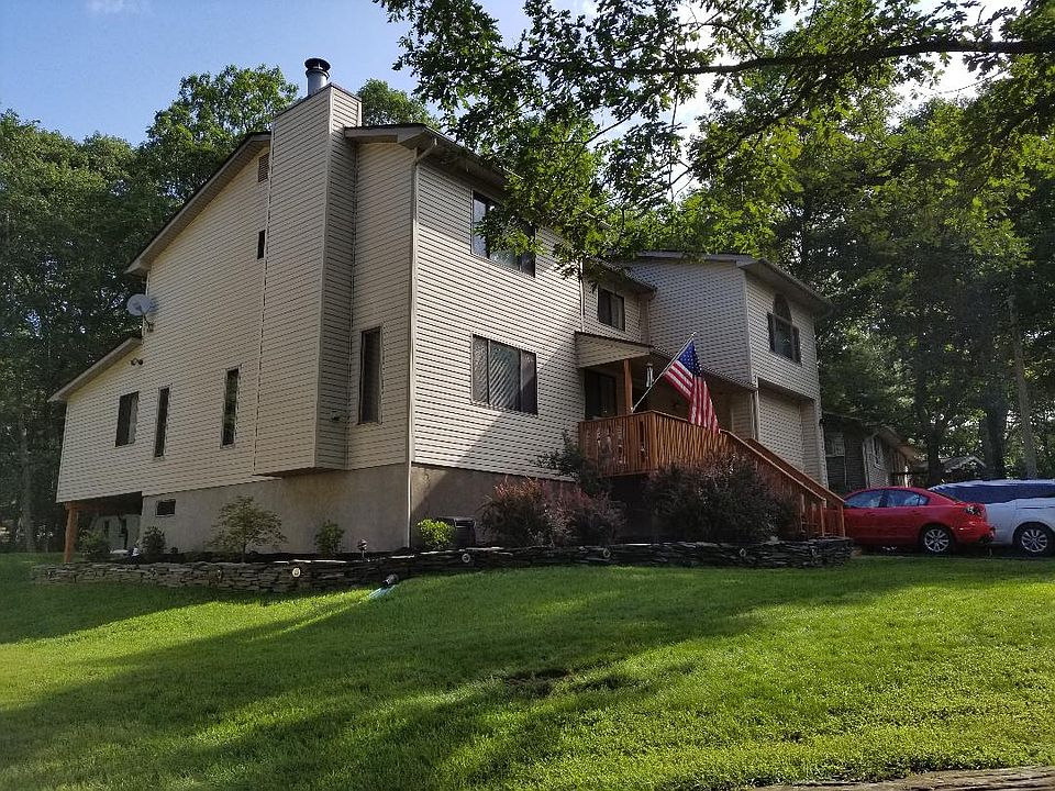 2nd image of 250 Mountain Lake Dr