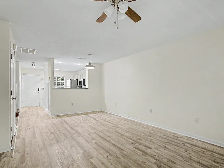12410 Bluestem Ln — Photo 8