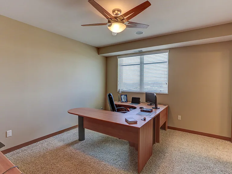 1070 Grandview Ct NE — Photo 15