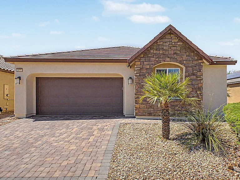 3777 Toscanella Ave — Photo 5