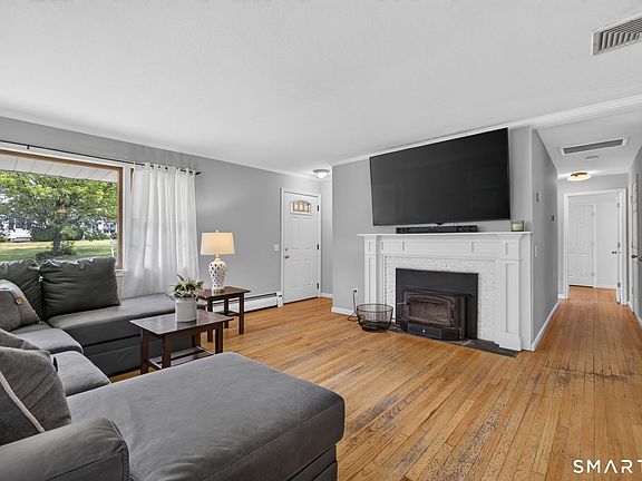 5th image of 11 Sealand Drive