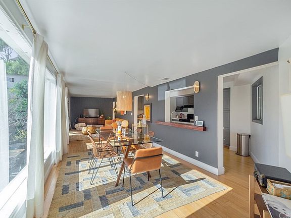 5th image of 2513 Dearborn Dr