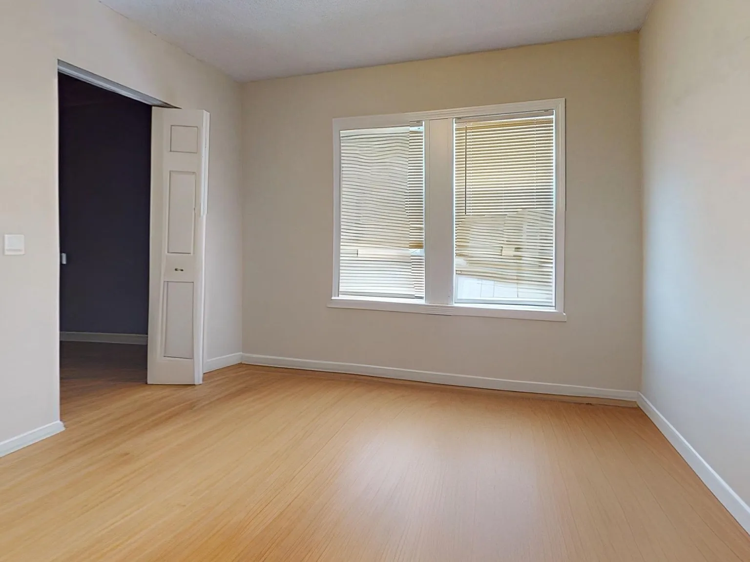 3 bed, 1000 sqft, $3,195 — Photo 4