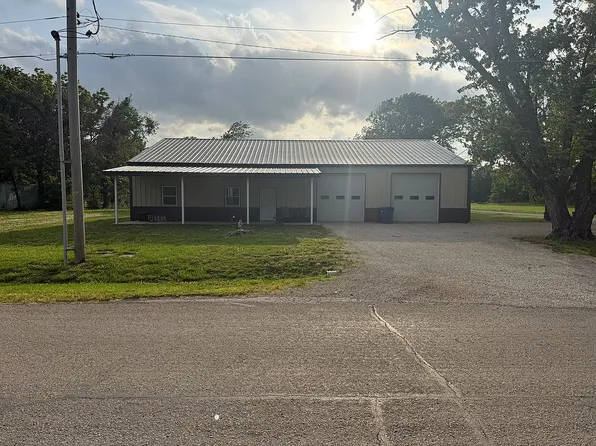 1137 Main St, Le Roy, KS 66857