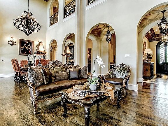 5th image of 8057 Brookhollow Blvd