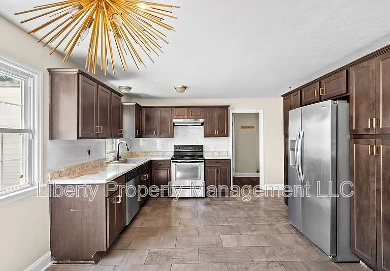 4905 Ashton Rd — Photo 3