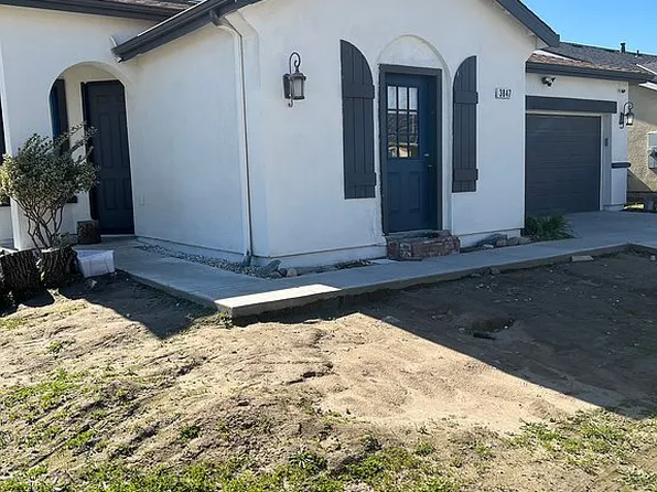 3847 E Country Ave #102, Visalia, CA 93292
