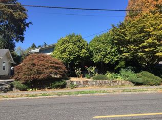 3237 SE Stark St, Portland, OR 97214