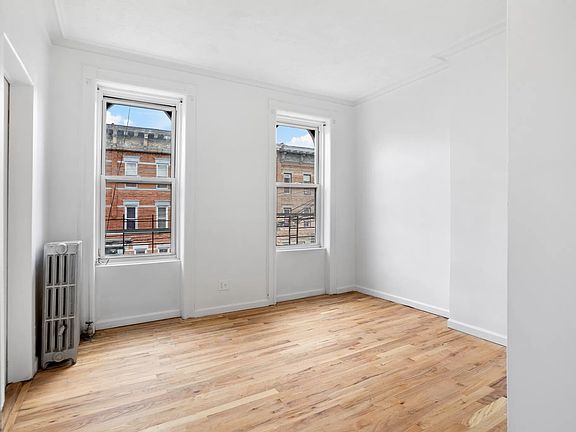 3rd image of 434 Lincoln Ave
