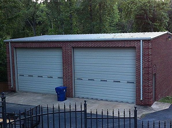 Huge Detached Garage