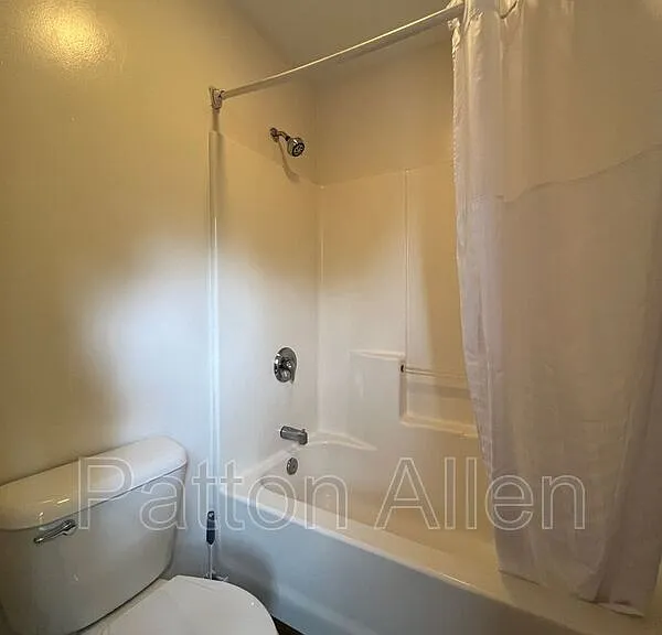 145 Citadel Dr #149H — Photo 16