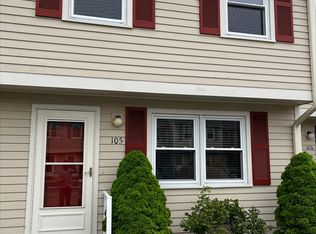 105 Ocean Mdws #105, Fairhaven, MA 02719