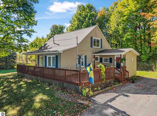 185 Three Mile Rd N, Traverse City, MI 49696