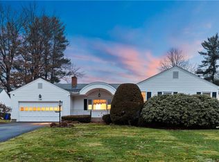 146 Mohawk Dr, West Hartford, CT 06117