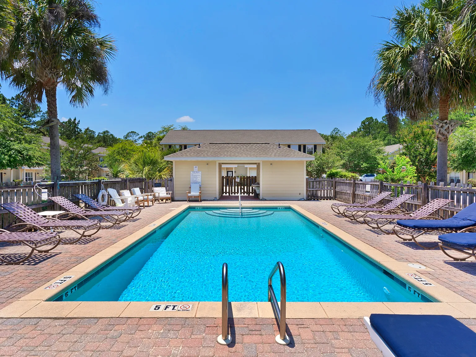 2 bed, 2.5 bath, 1109 sqft, $1,650 — Photo 3