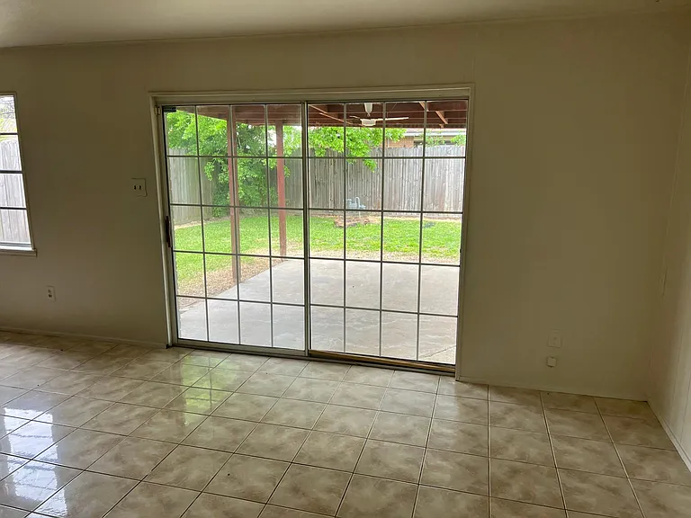 204 Grantham Rd — Photo 6