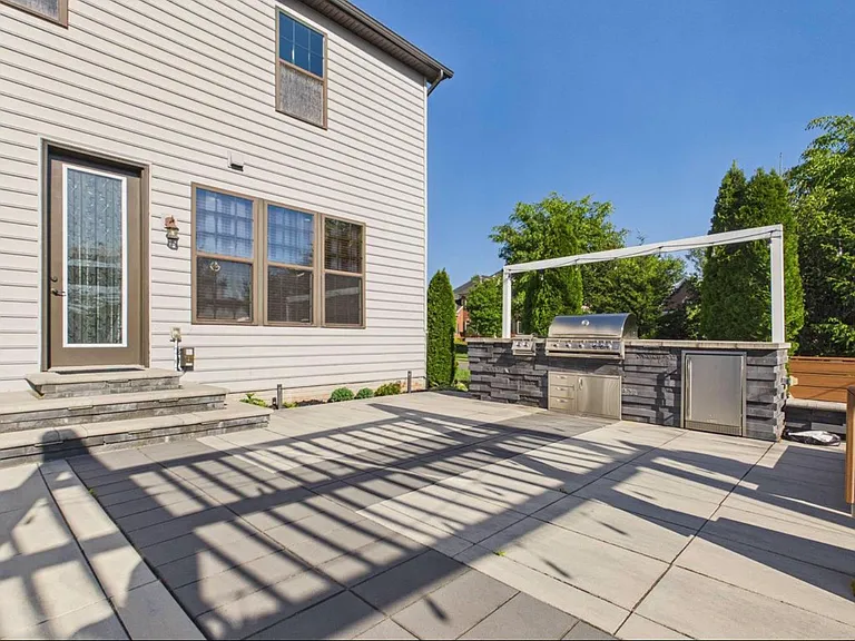 42106 Barrymoore Pl #1 — Photo 10