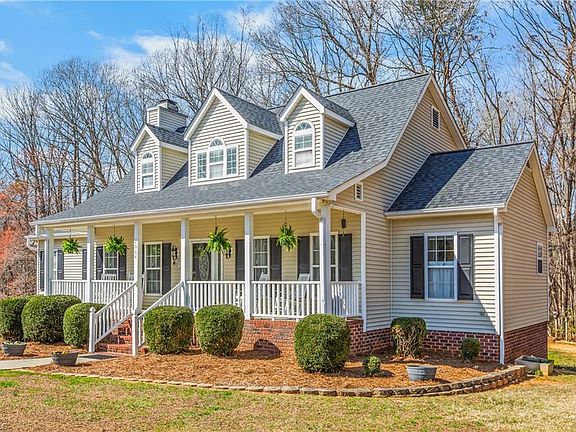 3rd image of 2064 Union Cross Rd