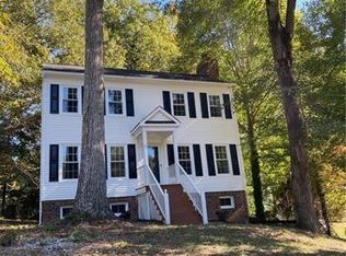 7101 Whistlers Cove Dr, Midlothian, VA 23112