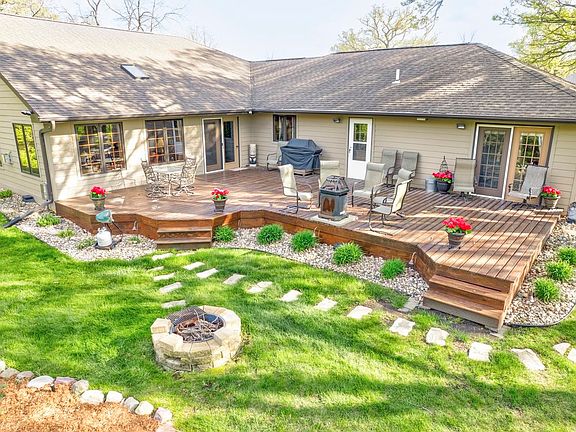 4th image of 25980 Woodside Ct