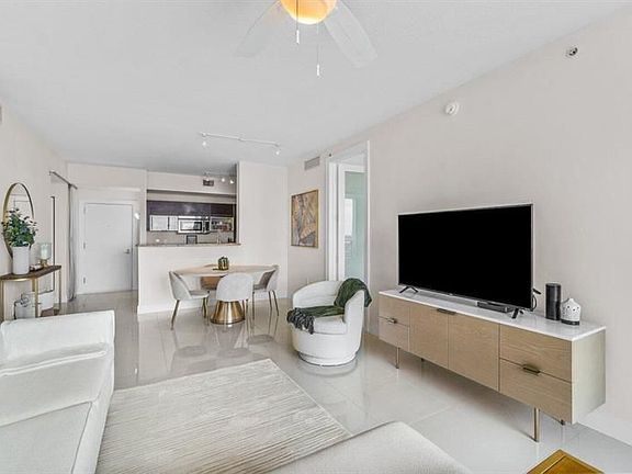 3rd image of 550 Okeechobee Blvd APT 1420