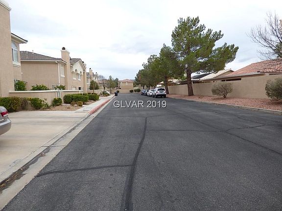 3rd image of 920 Elegant Coral Ave
