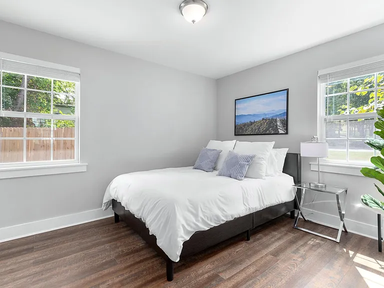 2149 Rock City St — Photo 3