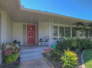 2810 E 36th Pl, Tulsa, OK 74105