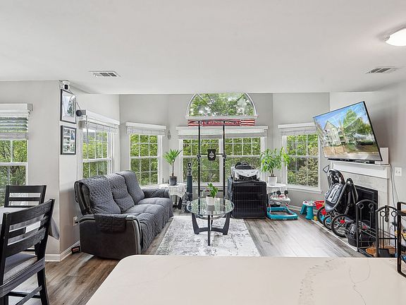 4th image of 5604 Willoughby Newton Dr Unit 26