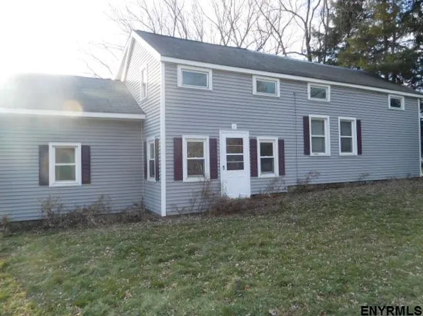 1773 Tarrytown Rd, Feura Bush, NY 12067