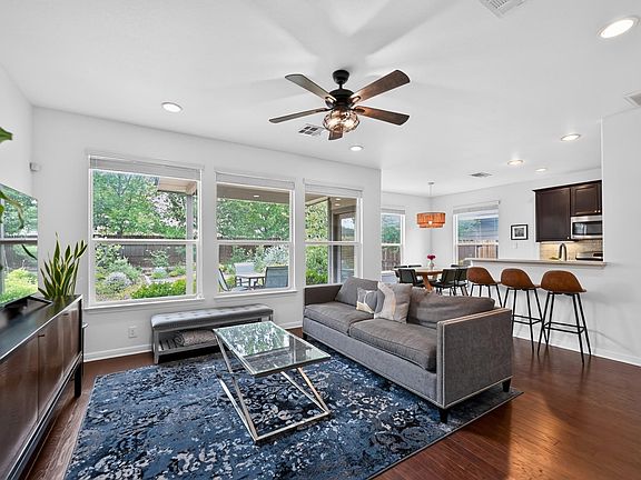 3rd image of 9401 Sweetgum Dr #142