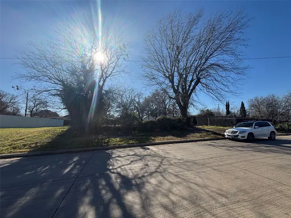 1311 N Jones St, Fort Worth, TX 76164